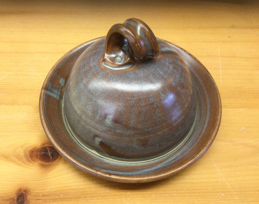 Butter dishes by Diane Béland