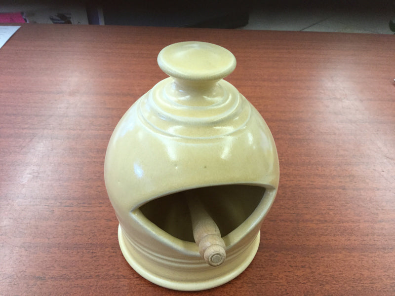 Salt cellar with wooden spoon by Diane Béland