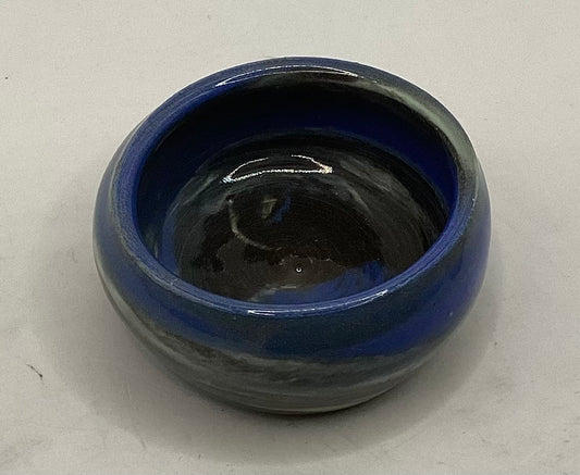 Mini pottery Bowls by Simone Holzamer