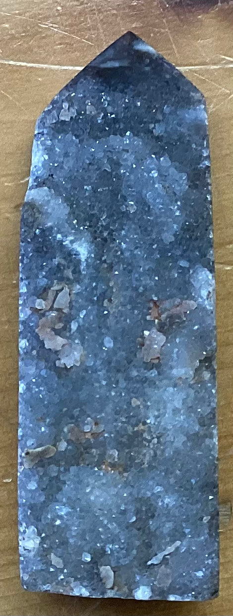 Geo cut free stone