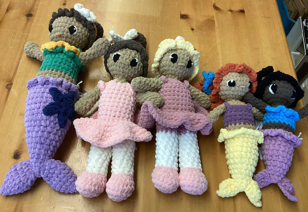Dolls hand crochet