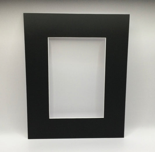 G.St - Acid Free Matting - 8x10 with 5x7 opening - Black - 23PMBLK