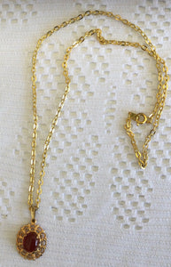 Carnelian pendant with chain