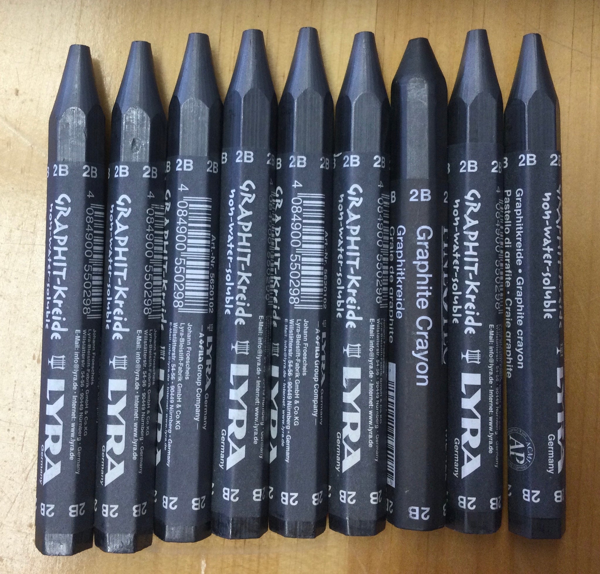 CLEARANCE Lyra Graphite Crayons Set of 24 Durable 2B 6B and 9B