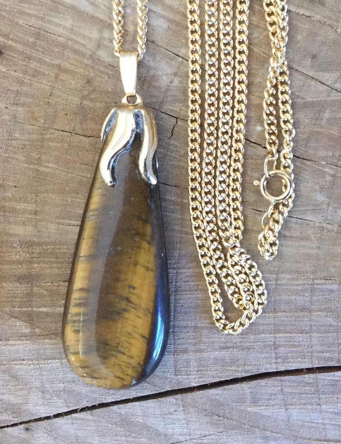 Tigereye pendant with chain
