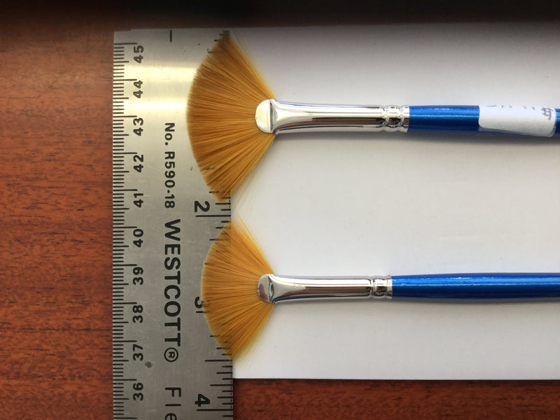 HJ - Gold Sable fan brush ser. 610